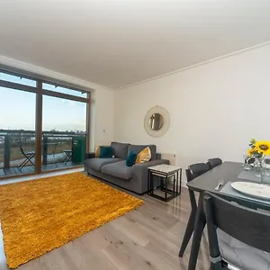 Pass The Keys Riverside Amazing Flat In Close To The O2 , London United Kingdom